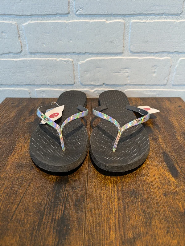 Designer Hiking Boots Sandals Flip Flops By Havaianas In Black & Silver, Size: 5.5
