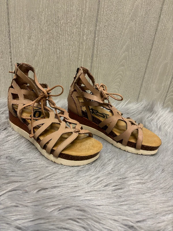 Designer Boots Collection Tan Sandals Heels Wedge Otbt, Size 8