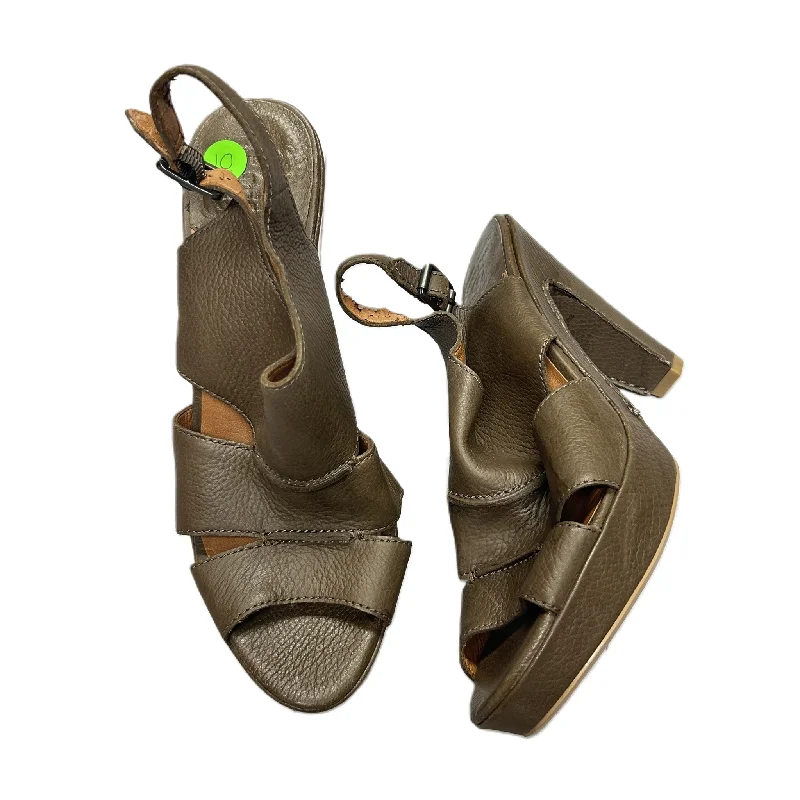 Breathable Hiking Boots Taupe Sandals Heels Wedge By Lucky Brand, Size: 10