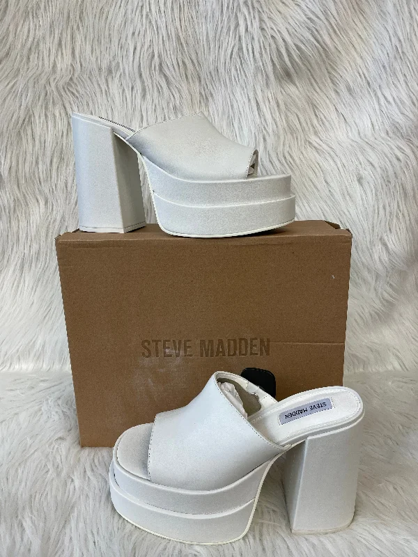 Comfortable Athletic Shoes White Sandals Heels Block Steve Madden, Size 10