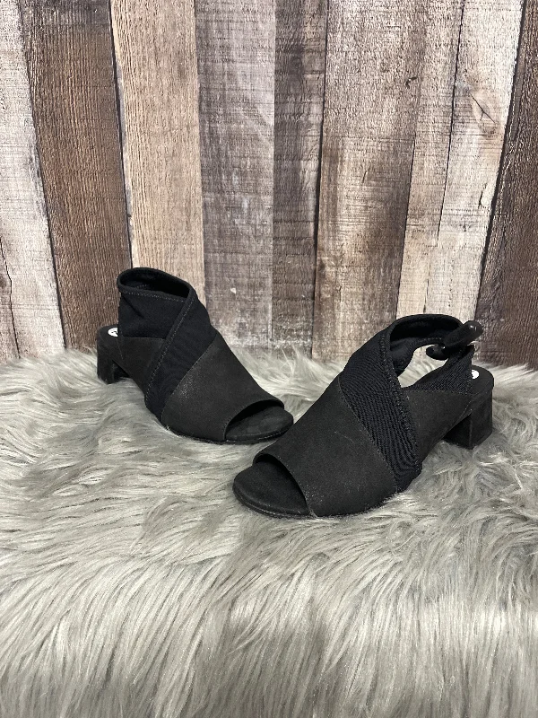Formal Wedding Shoes Sandals Heels Block By Eileen Fisher In Black, Size: 7.5