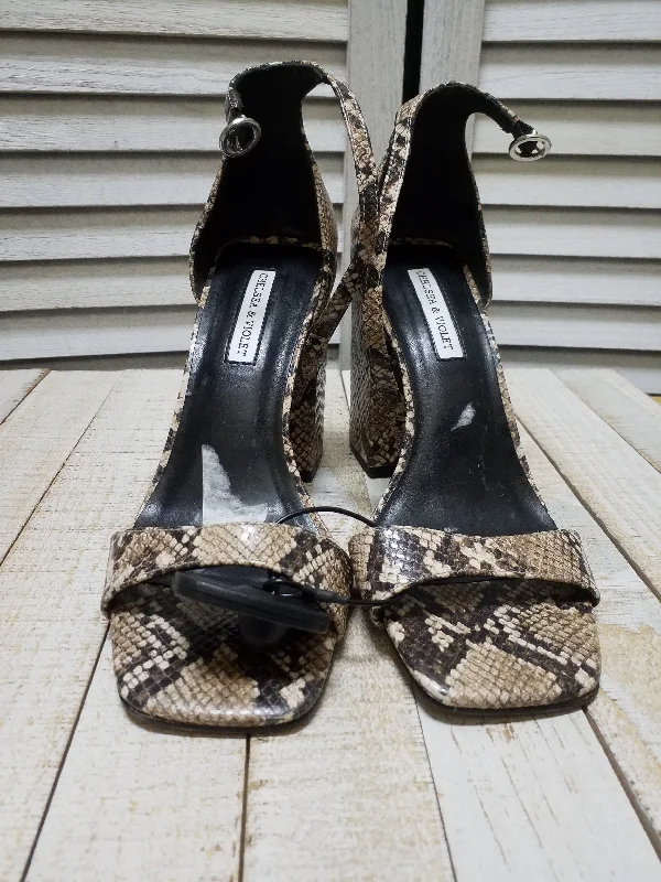 Casual Walking Boots Sandals Heels Block By Chelsea And Violet  Size: 7.5