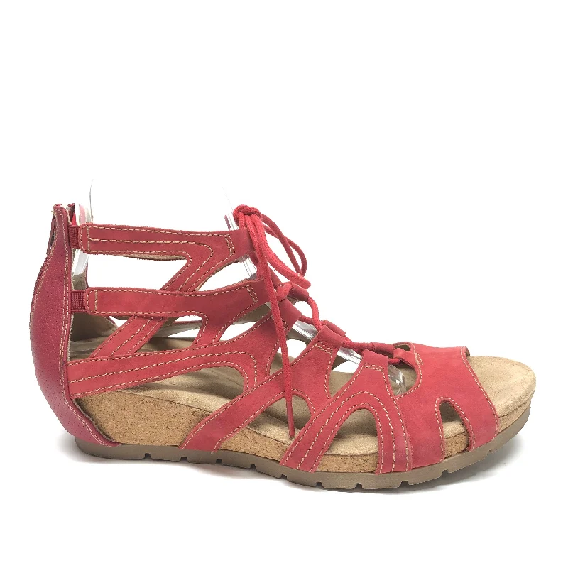 Cozy Winter Shoes Red Sandals Heels Wedge Earth, Size 11