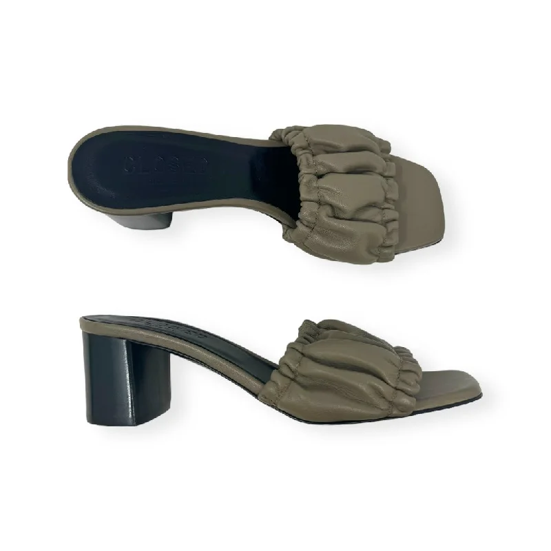 Comfortable Athletic Shoes Leather Mule in Burlywood Closed, Size 6