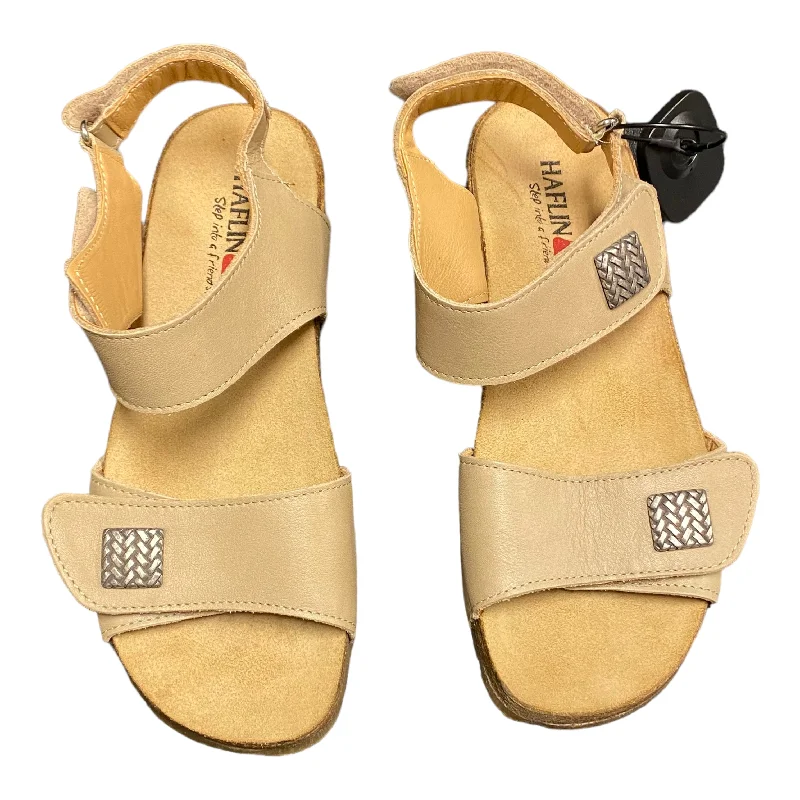 Trendy Loafers For Sale Tan Sandals Heels Wedge Haflinger, Size 6