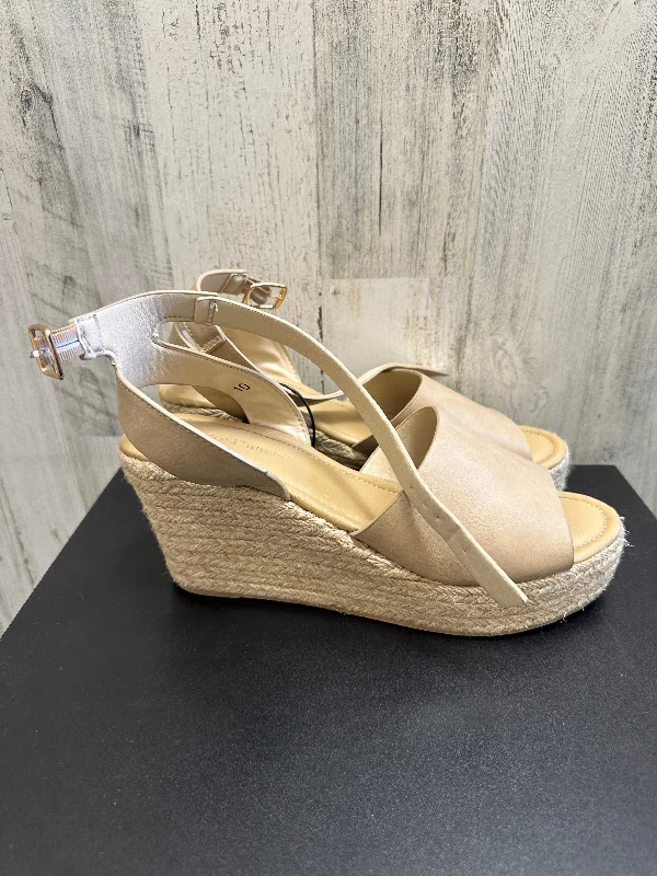 Stylish Running Footwear Tan Sandals Heels Wedge Pierre Dumas, Size 10