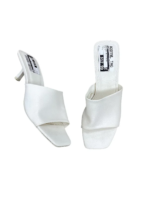Comfortable Flip Flops White Sandals Heels Block H&m, Size 7