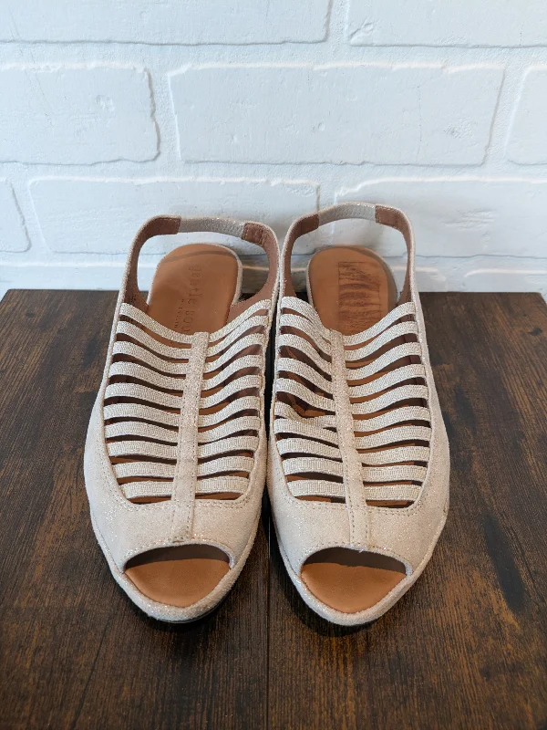 Classic Flat Shoes Sandals Heels Wedge By Gentle Souls In Beige, Size: 8