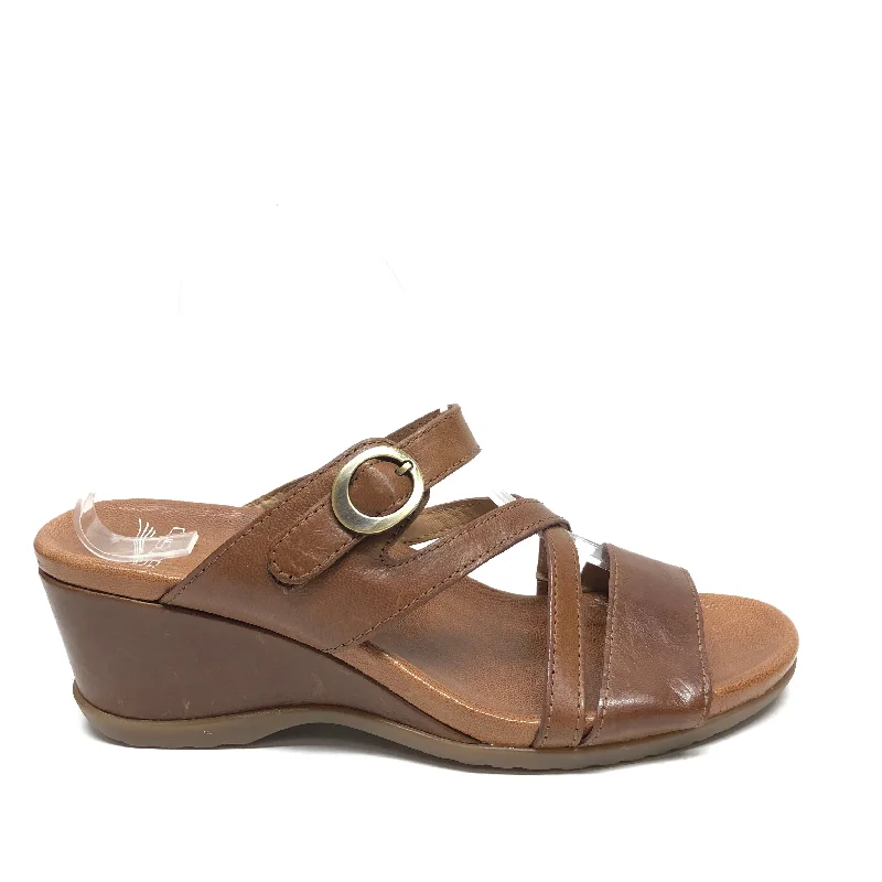 Best Flat Shoes Online Sandals Heels Wedge By Dansko In Brown, Size: 8