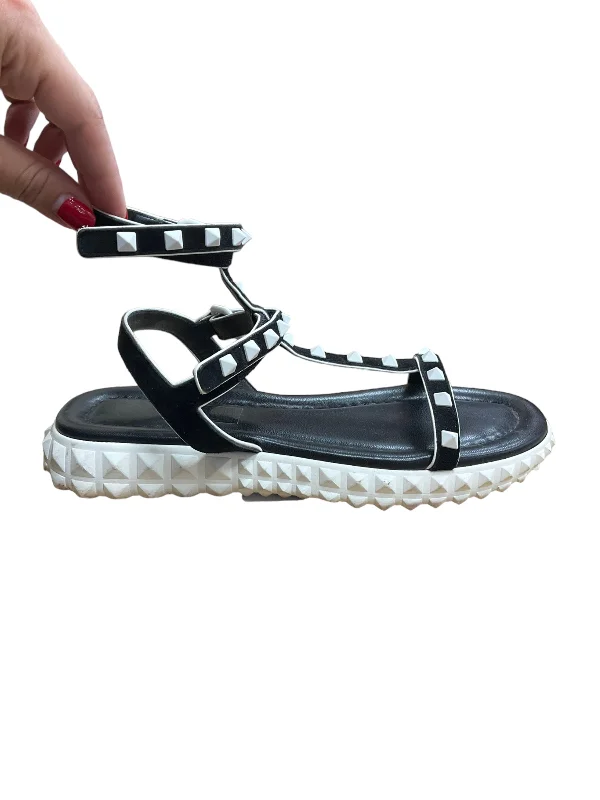 Stylish Winter Boots Black & White Sandals Luxury Designer Valentino-garavani, Size 7