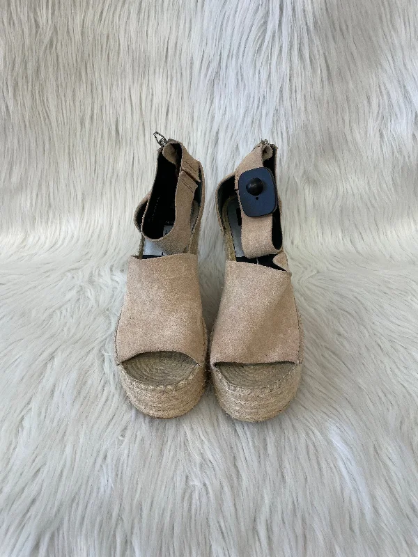 Sporty Running Shoes Beige Sandals Heels Wedge Dolce Vita, Size 10
