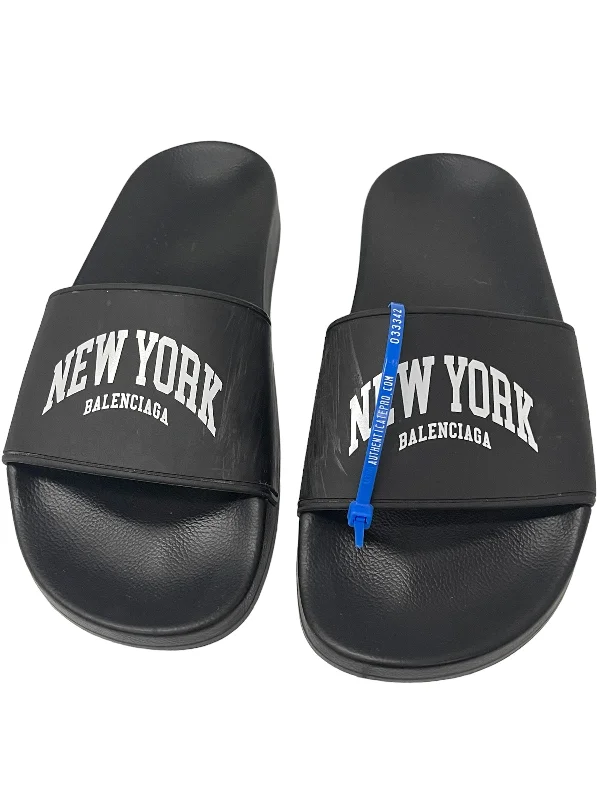 Lightweight Snow Boots Black & White Sandals Luxury Designer Balenciaga, Size 8