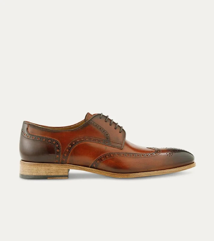 Sporty Running Shoes Vincent Wingtip In Brandy Nicol