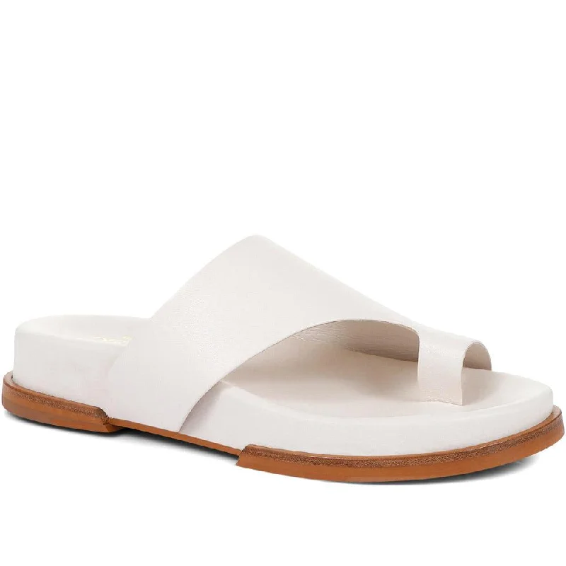 Trendy Casual Sandals Lea Leather Toe Post Sandals - LEA / 322 057