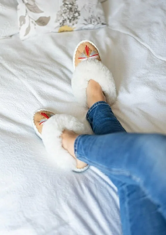Classic Hiking Footwear Butterfly White Sheepskin Mule Slippers