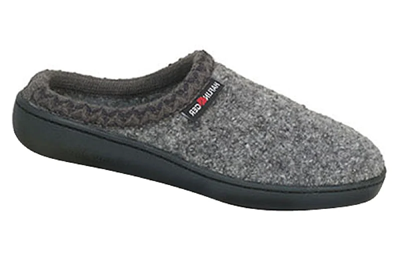 Outdoor Sneakers Collection AT Classic
