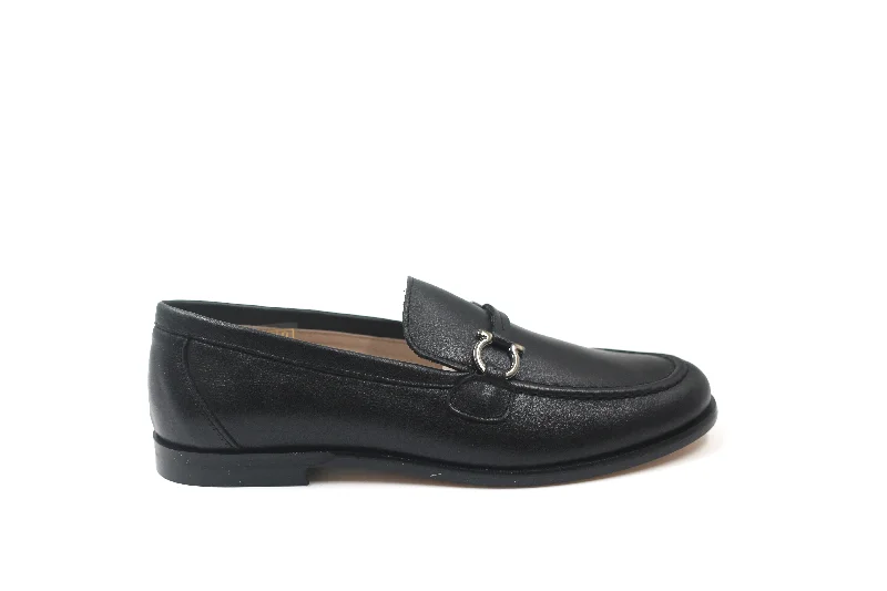 Comfortable Hiking Shoes Gravitas Black Leather Loafer