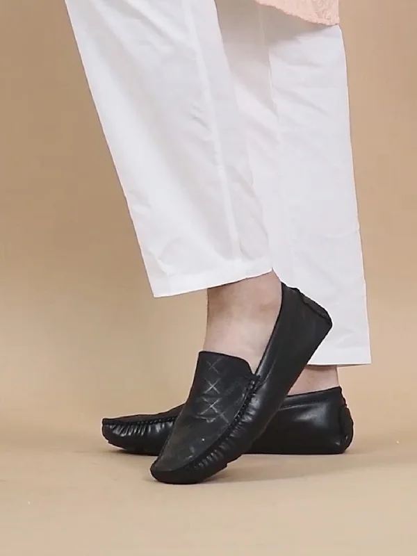Casual Sandals For Sale Men Black Textured Design Casual Classic Slip On Driving Loafer and Moccasins