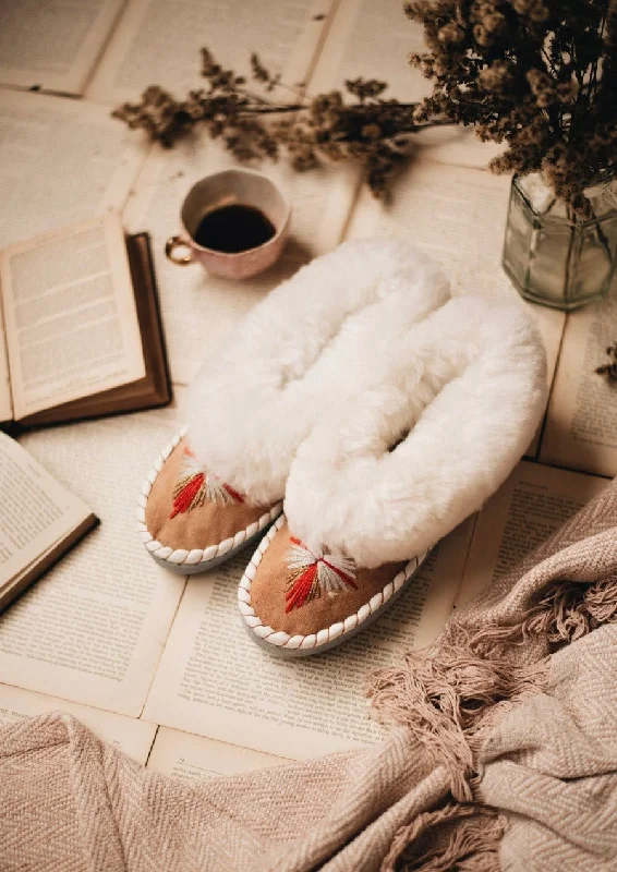 Breathable Hiking Boots Butterfly White Handmade Sheepskin Slippers
